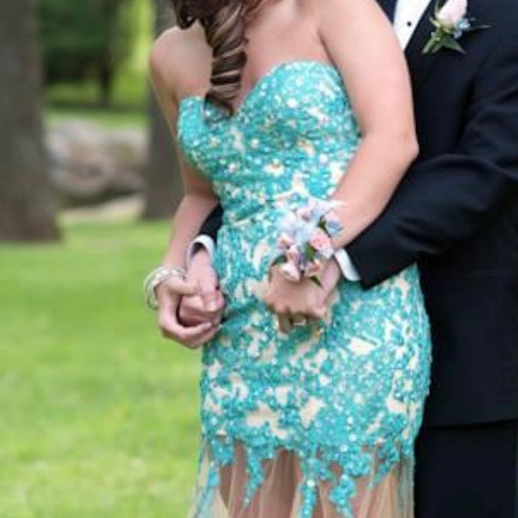 Teal/Jade colored prom dress - Picture 2 of 3
